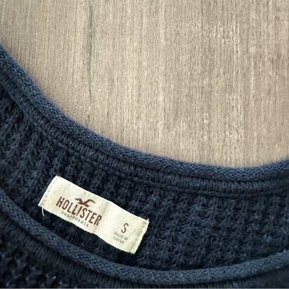 Hollister Navy Blue Waffle Knit Sweater - Picture 3 of 5